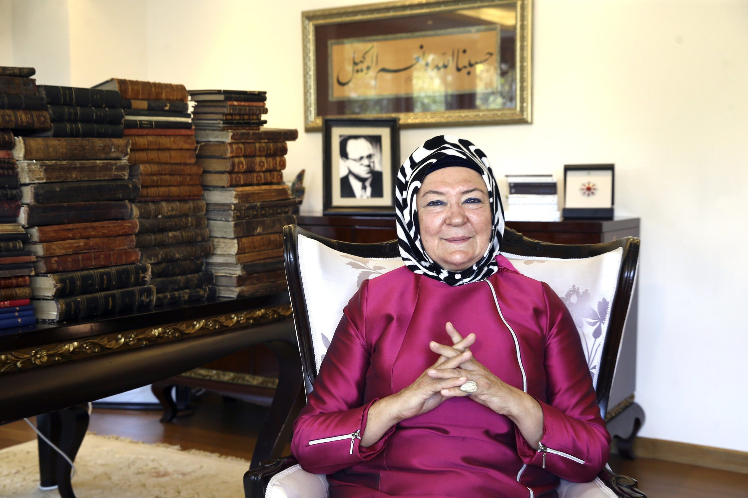 Ümit Meriç donated 300 Ottoman language works from Meriç's library to Turkey's Presidential Library in 2019. (AA PHOTO)