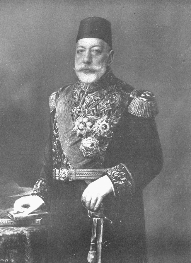Sigmund Weinberg served as a photographer and director during Sultan Mehmed V Reşad's reign as well.